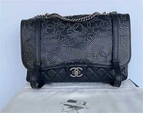 chanel tasche 0973628|Complete Guide to Collecting Vintage Chanel Bags.